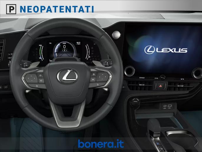 Lexus NX 2.5 Plug-in Luxury 4WD e-CVT