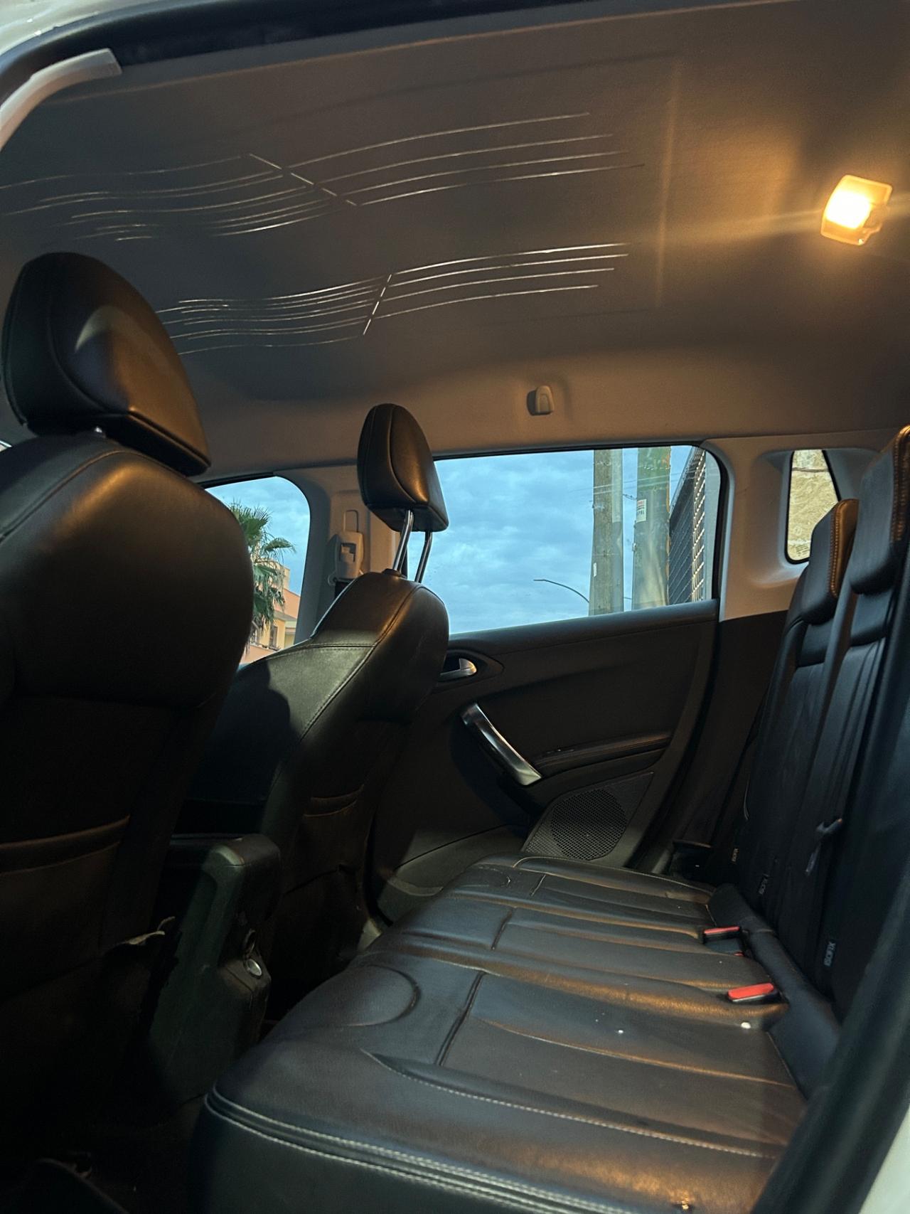 Peugeot 2008 BlueHDi 92 cv ALLURE-2016/CLIMA/SENSORI