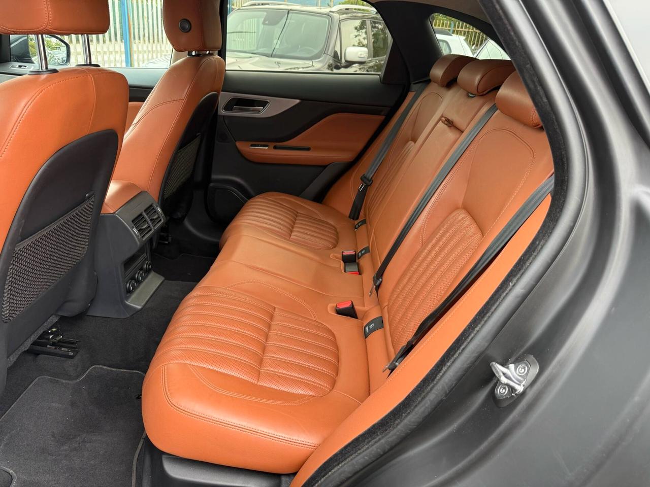 Jaguar F-Pace 2.0 D 180 cv AWD - 2020 - 100 mila km