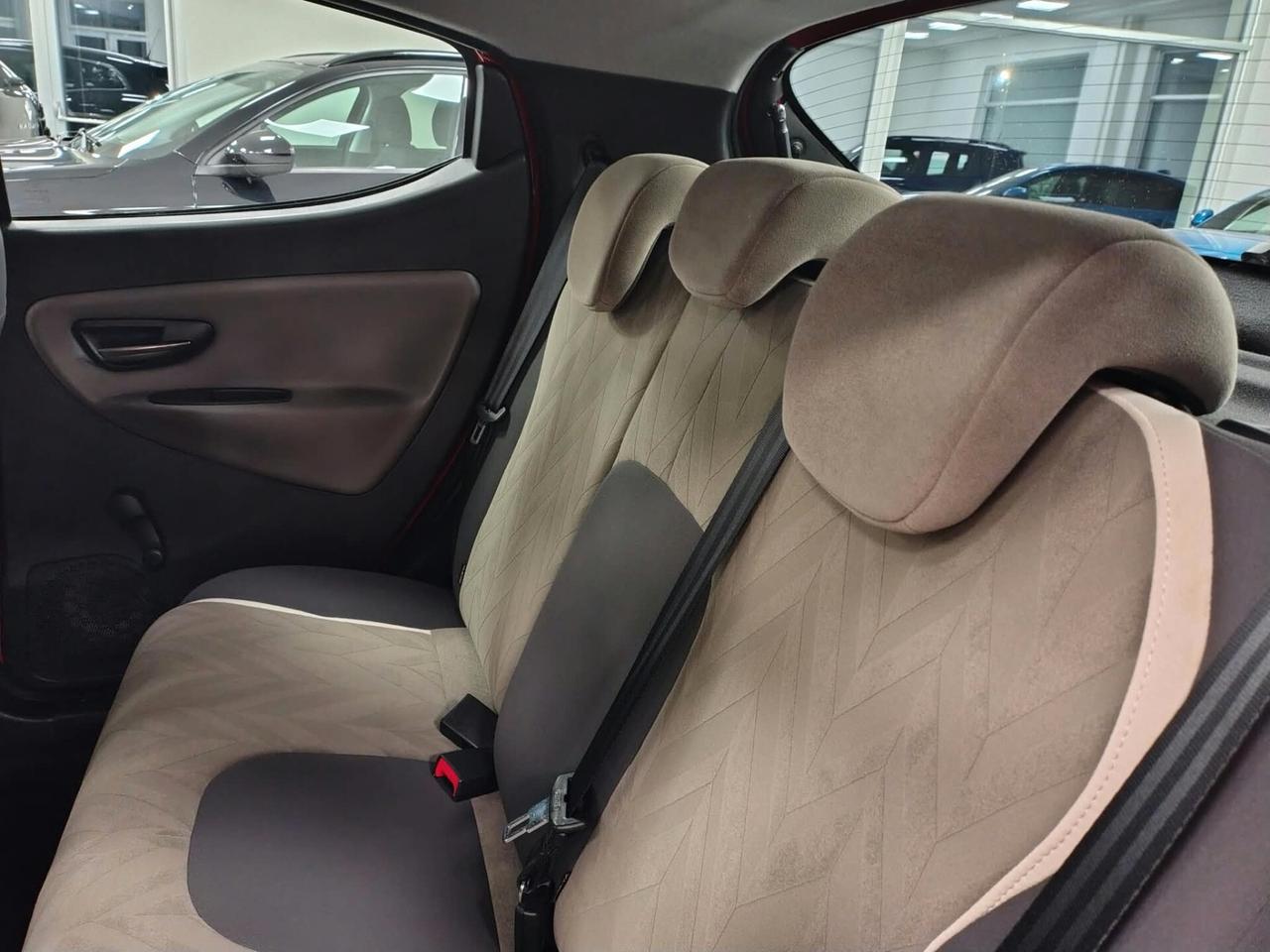 Lancia Ypsilon 1.2 69 CV 5 porte GPL Ecochic Gold