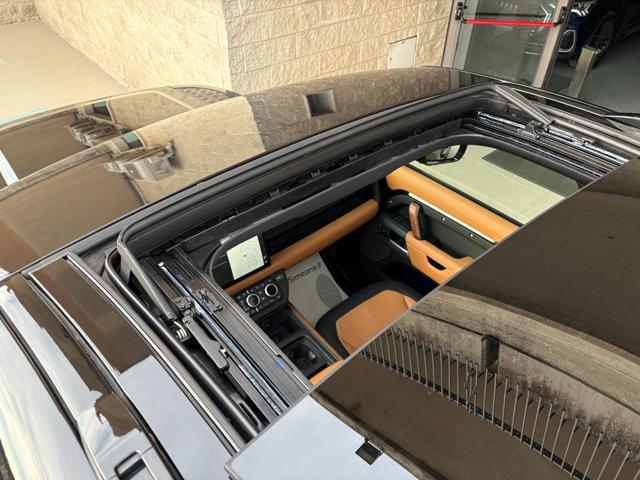 LAND ROVER Defender 110 3.0D I6 250 CV AWD Auto X-Dynamic HSE.