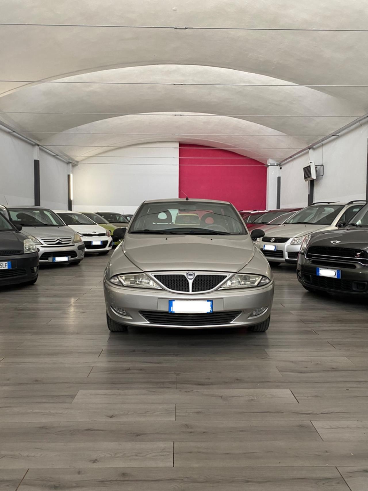 Lancia Y 1.2i cat Elefantino Blu