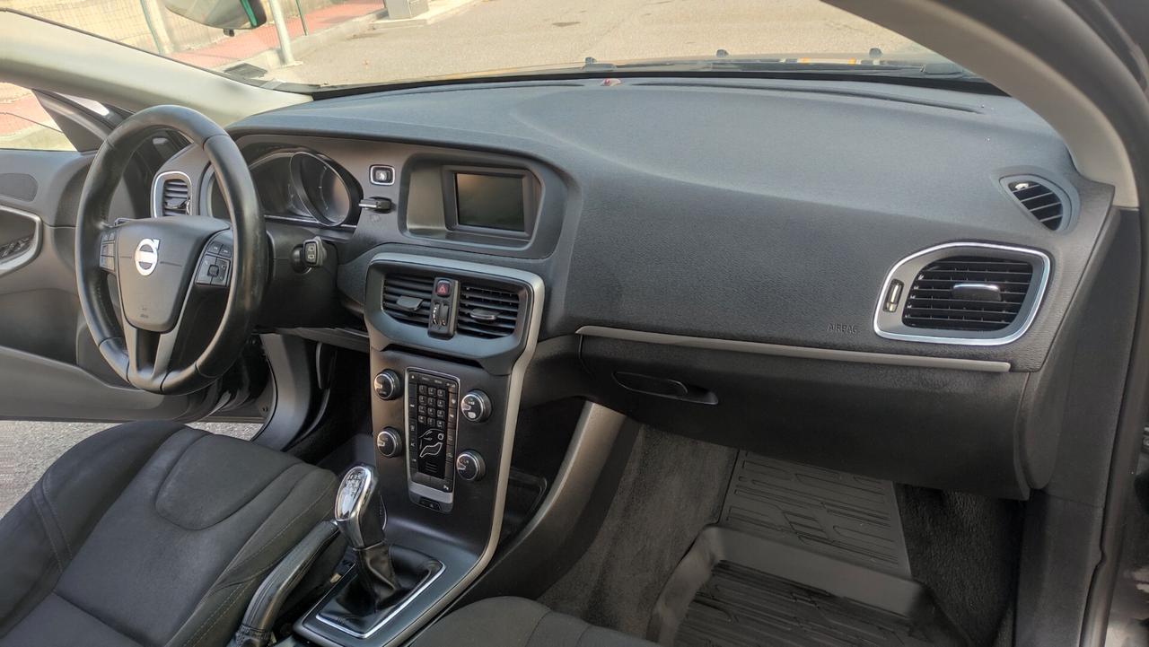 Volvo V40 1.6 Diesel NEOPATENTATI - 2013