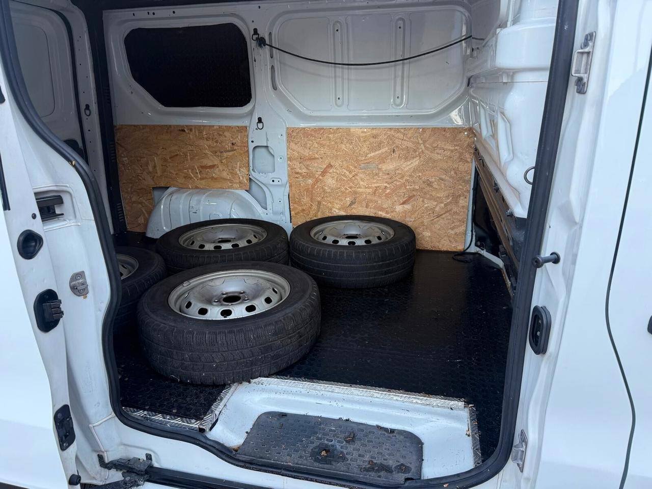 Renault trafic 1600 T27