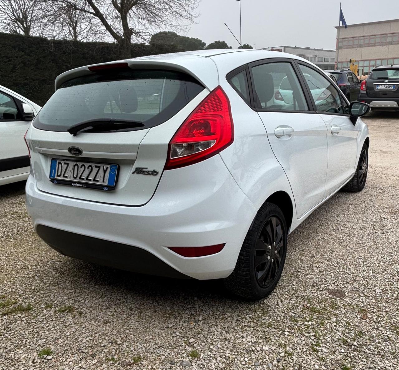 Ford Fiesta 1.4 5 porte Bz.- GPL Titanium