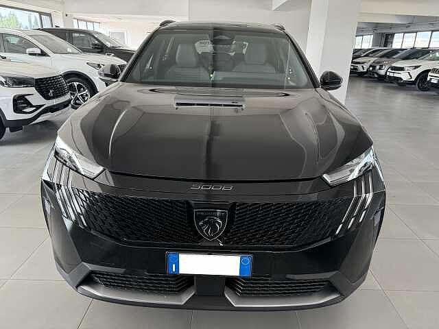Peugeot 5008 Hybrid 136 CV e-DCS6 Allure