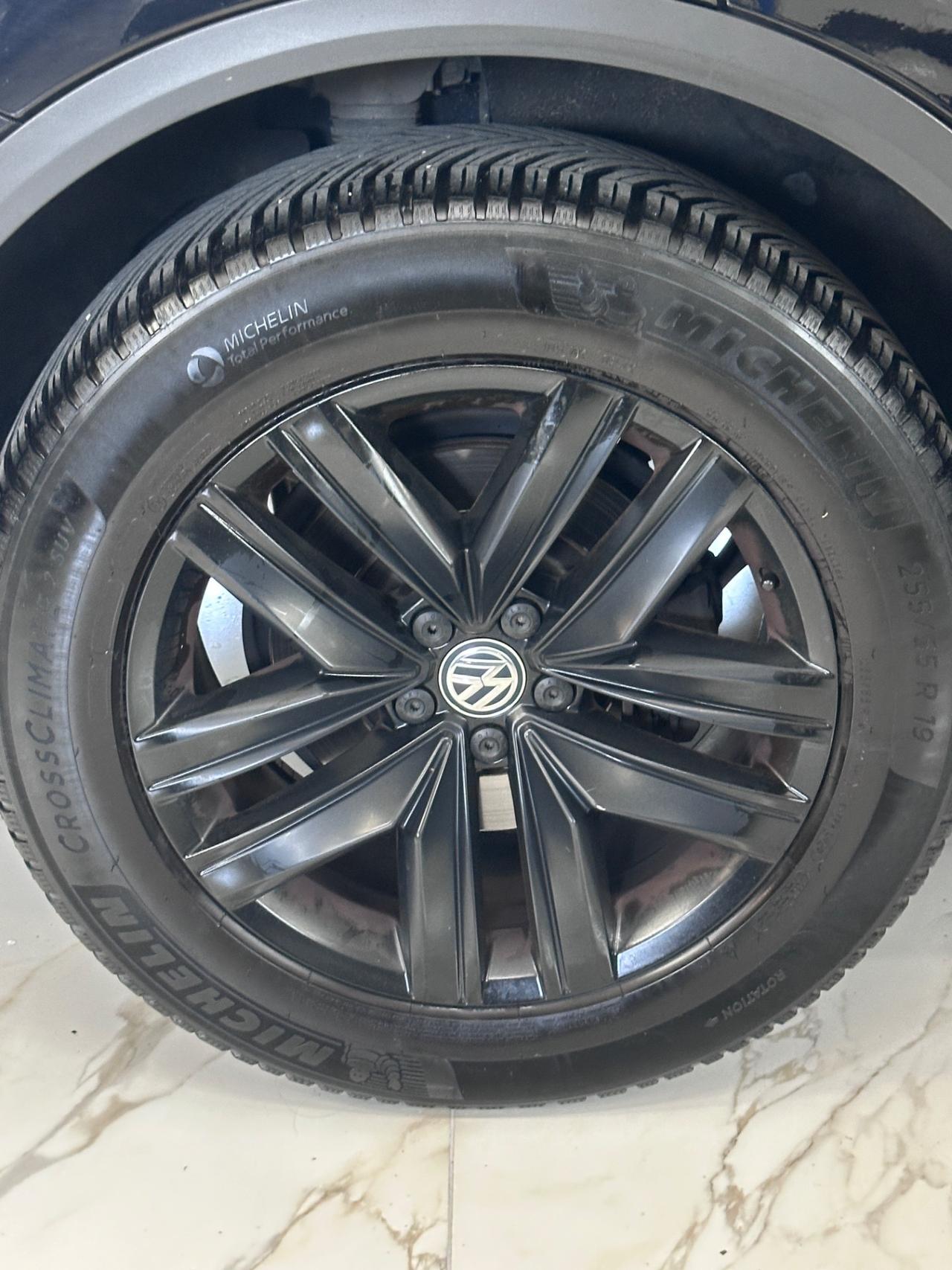 Volkswagen Touareg 3.0 V6 TDI SCR Black Style