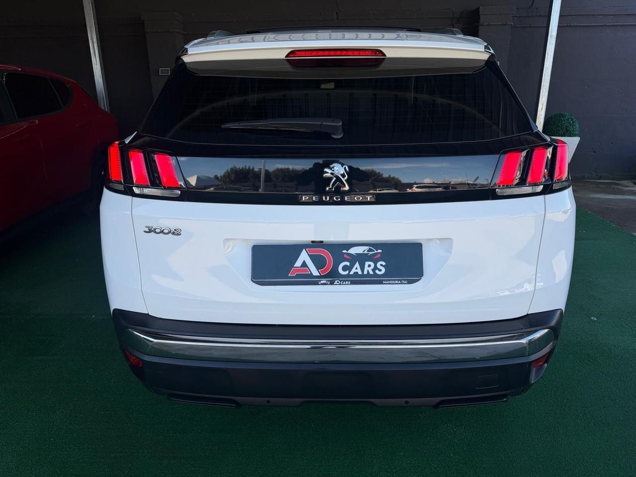 Peugeot 3008 BlueHDi 130 EAT8 Allure