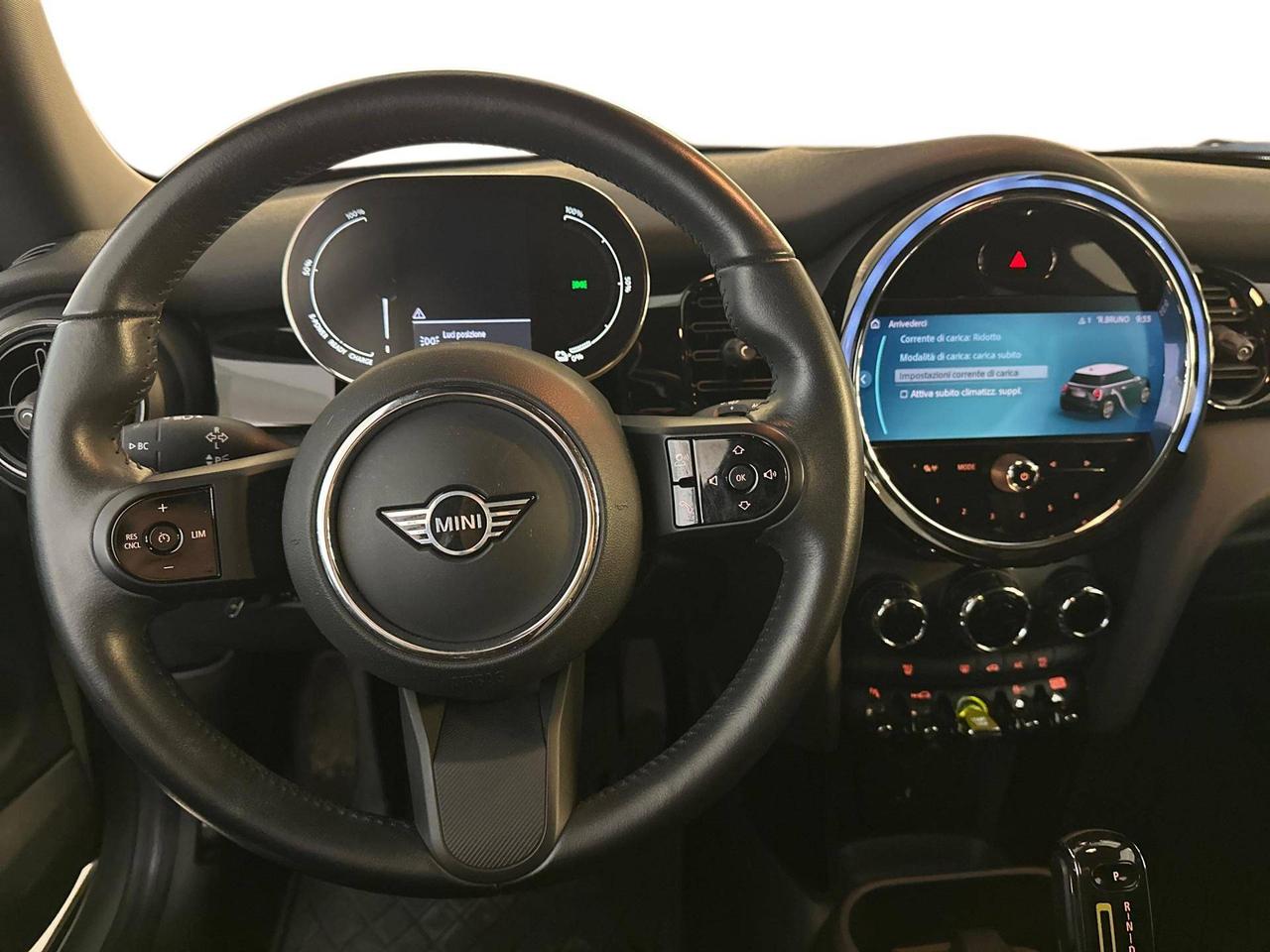 MINI Cooper SE Essential