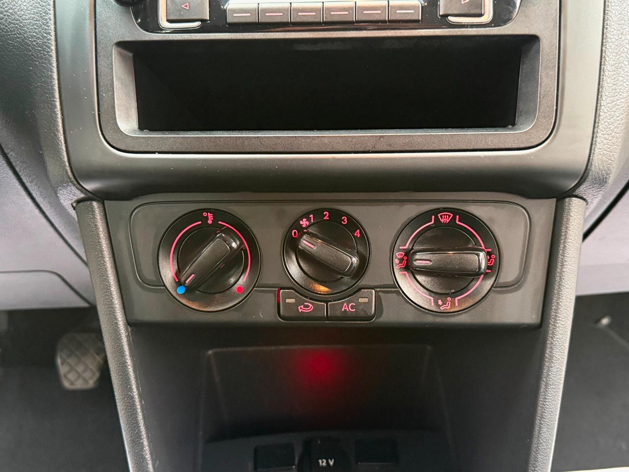 Volkswagen Polo 1.2 TDI 5P. Comfortline - 2012