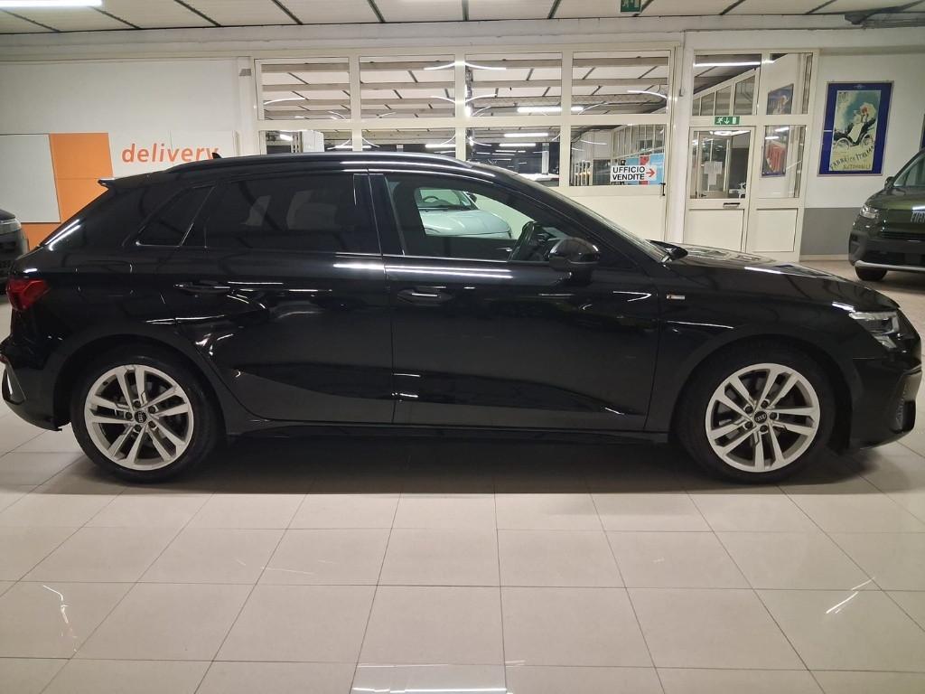 AUDI A3 4ª serie - A3 SPB 35 TDI S tronic S line edition