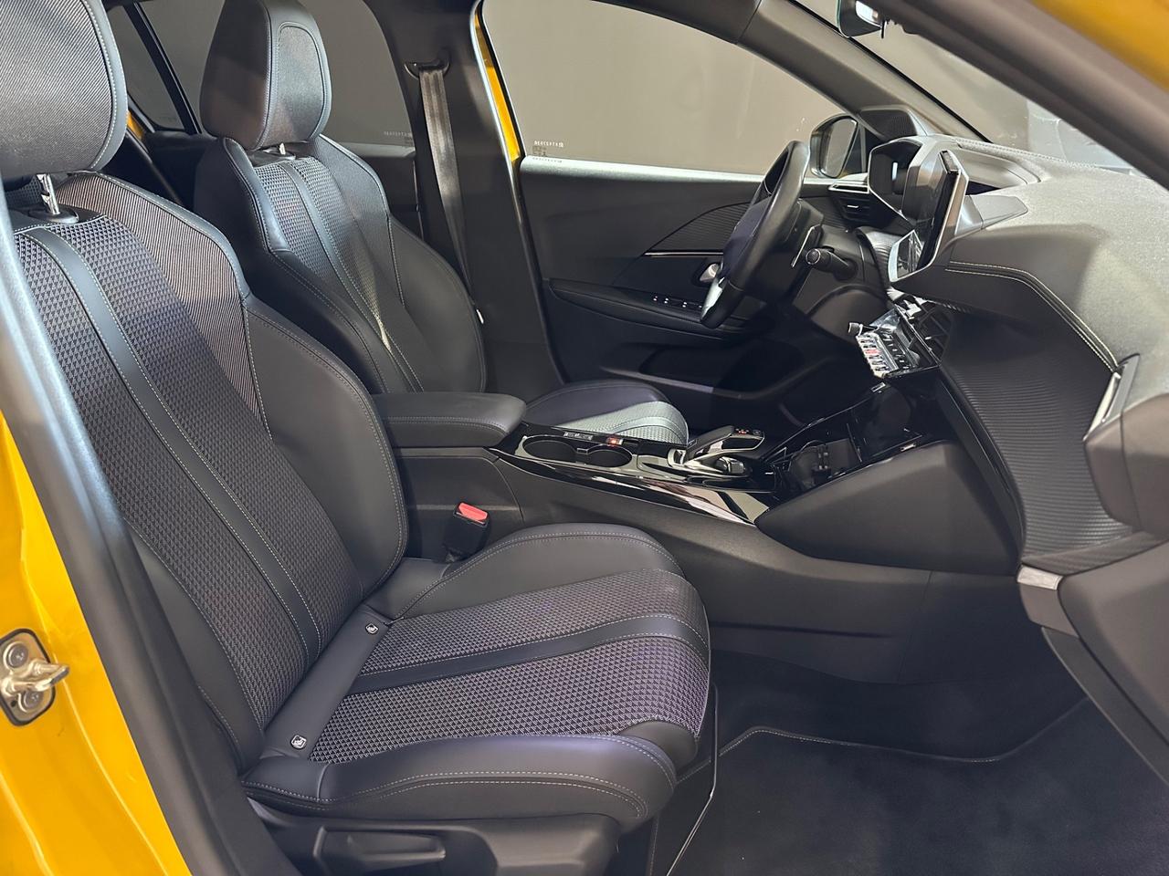 Peugeot 208 PureTech 100 Stop&Start EAT8 5 porte GT Line