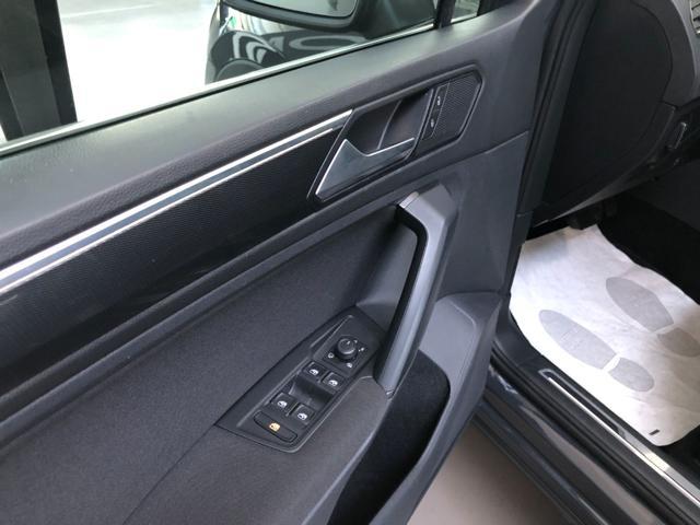 VOLKSWAGEN Tiguan 2.0 TDI 150 CV SCR DSG Elegance