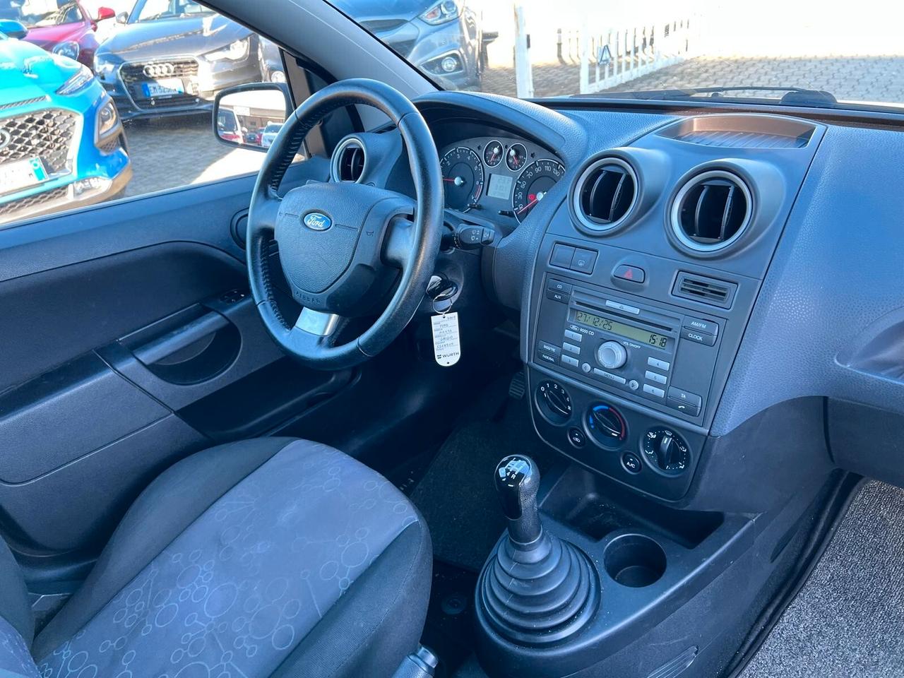 Ford Fiesta 1.2 16V 5p. Ghia