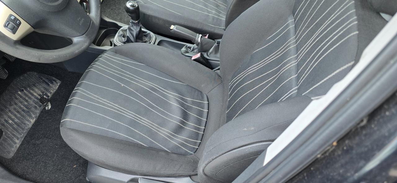 Opel Corsa 1.2 5 porte Club