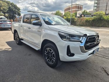 Toyota Hilux 2.4 D-4D A/T 4WD 4 porte Double Cab Lounge