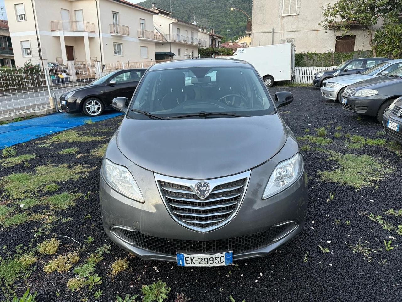 Lancia Ypsilon 1.2 69 CV 5 porte S&S Platinum