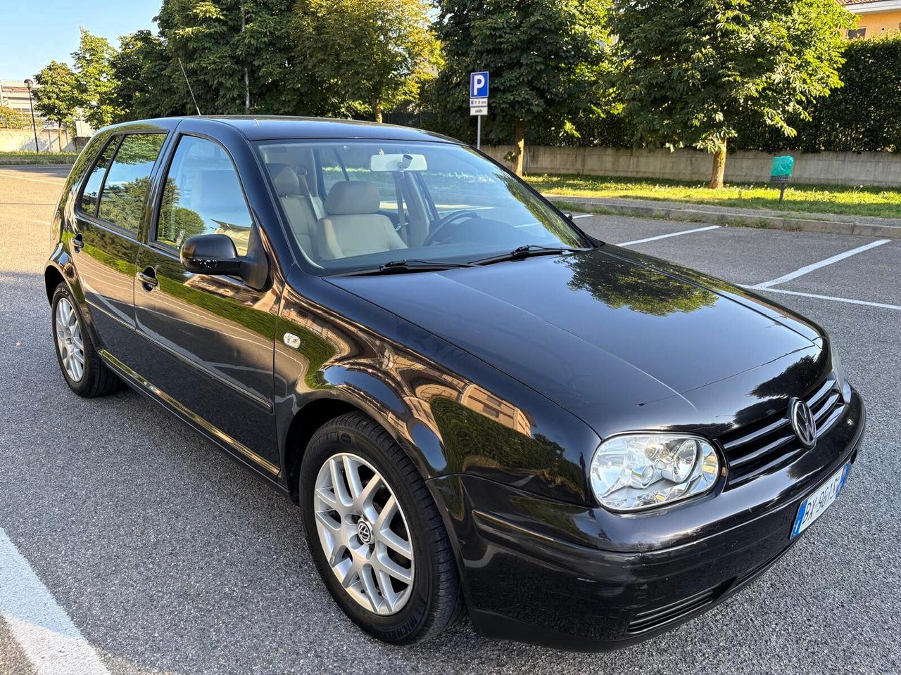 Volkswagen Golf 1.6 16v Aut. Highline ASI