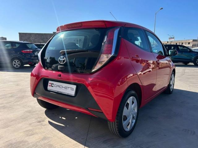 Toyota Aygo 1.0 x-business 5p