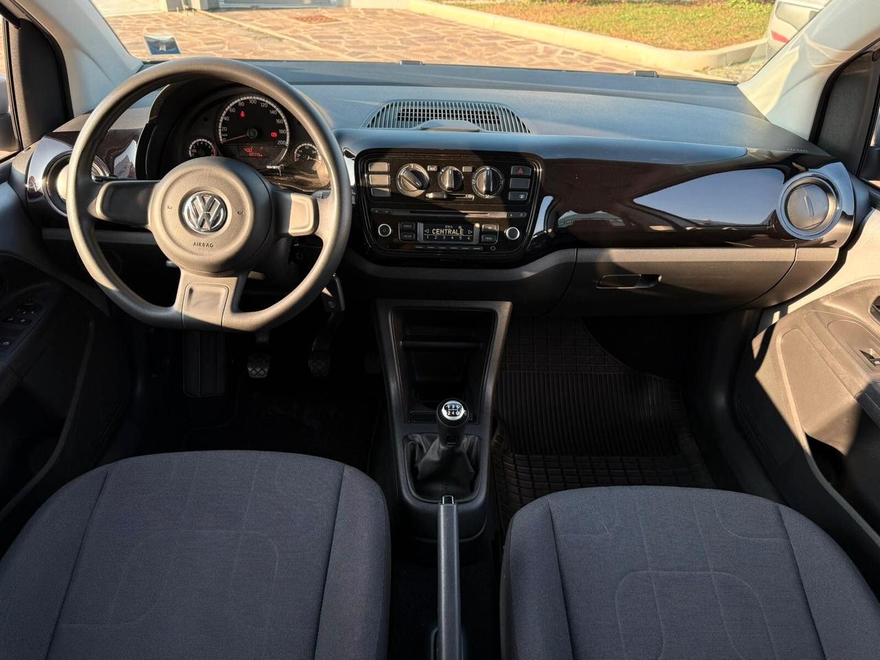 Volkswagen up! 1.0 75 cv