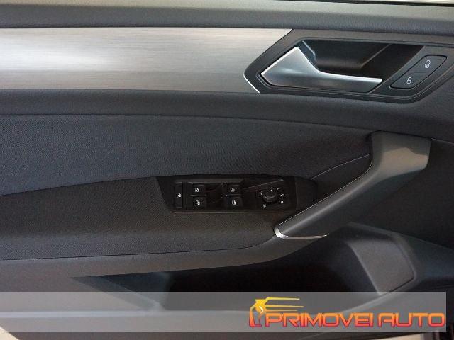 VOLKSWAGEN Touran 2.0 TDI 116CV SCR DSG Comfortline BlueMotion Tech.