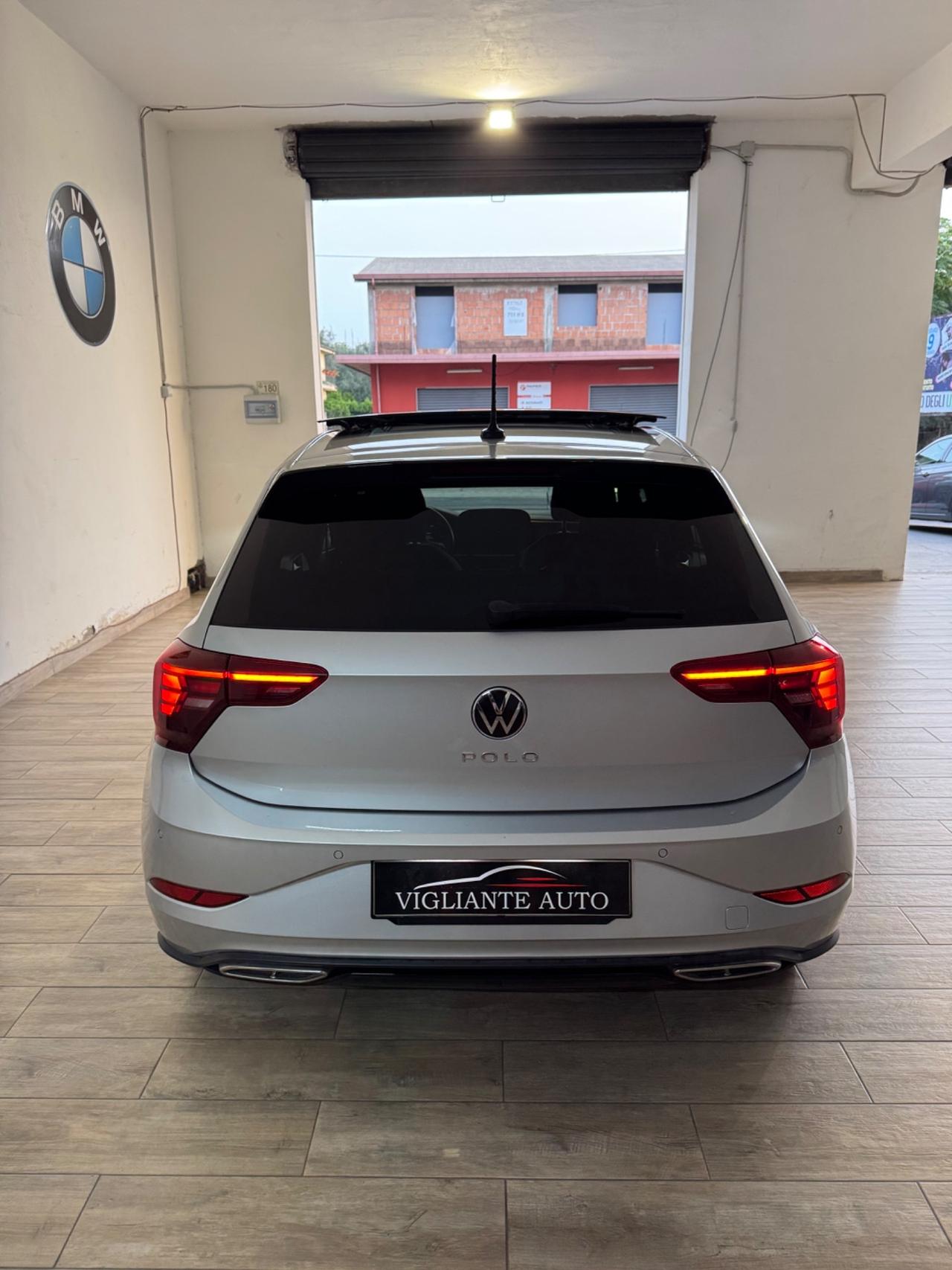Volkswagen Polo 1.0 TSI DSG R-Line