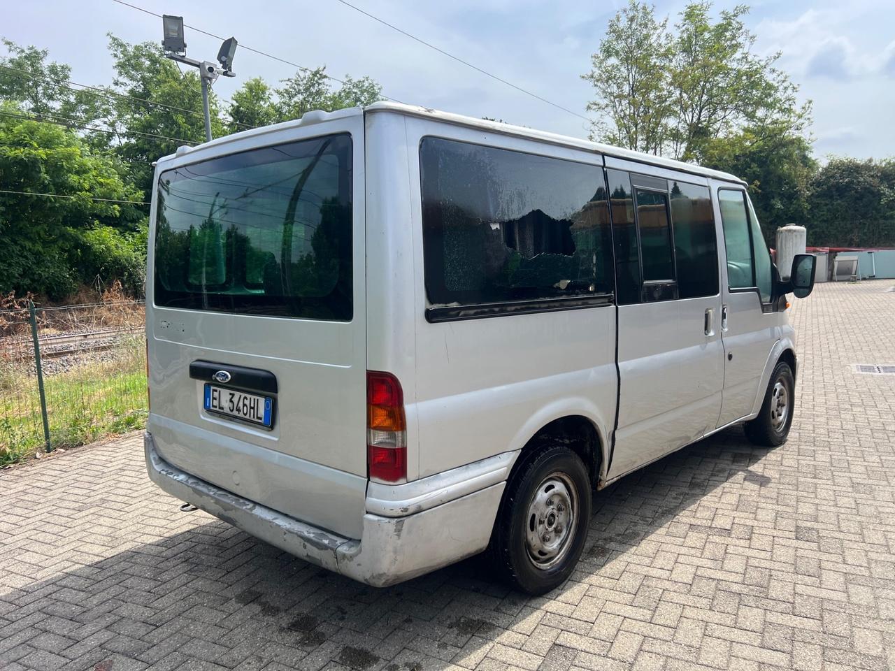 Ford Transit/Tourneo Tourneo 2.5 TD/85CV cat PC Base 9 posti