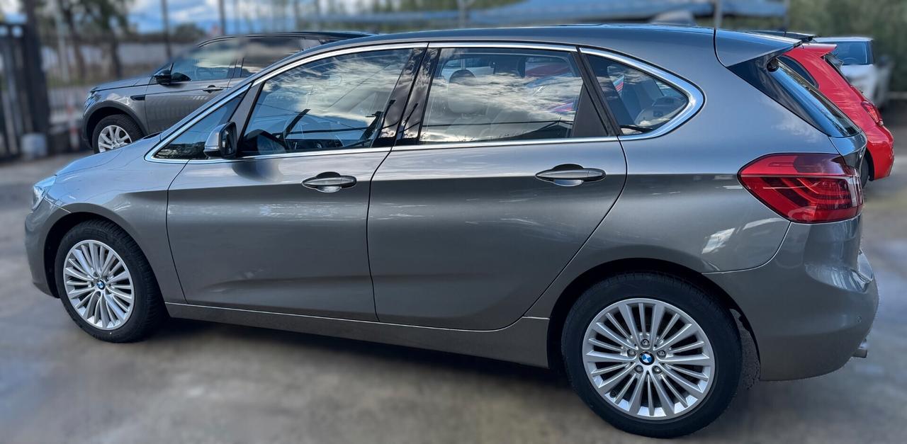 Bmw 2er Active Tourer 218d Luxury