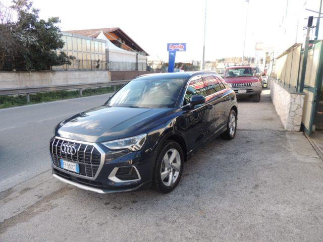 AUDI Q3 40 TDI quattro S tronic Business Advanced