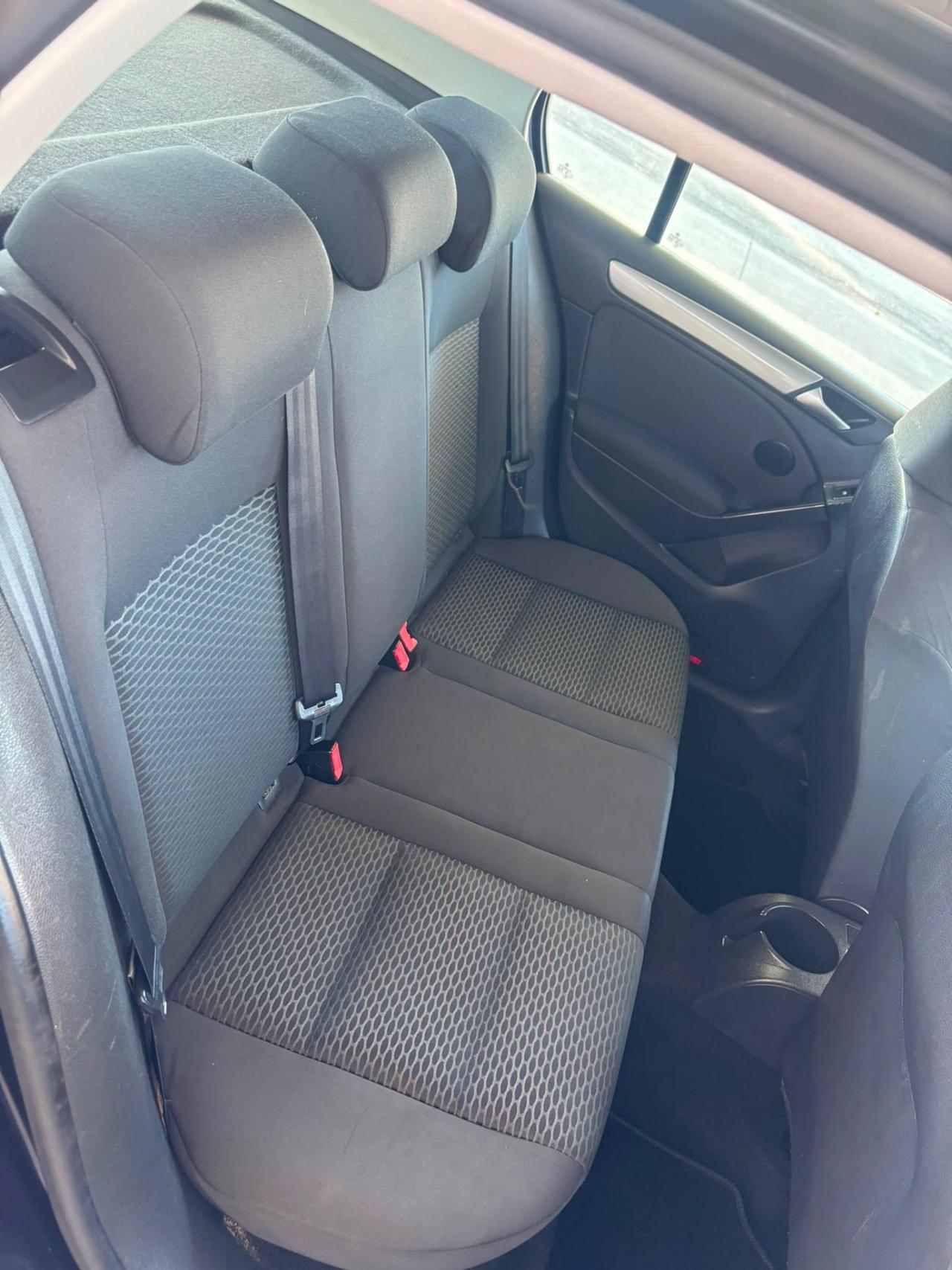 Volkswagen Golf 1.6 TDI DPF 5p. Sport Edition