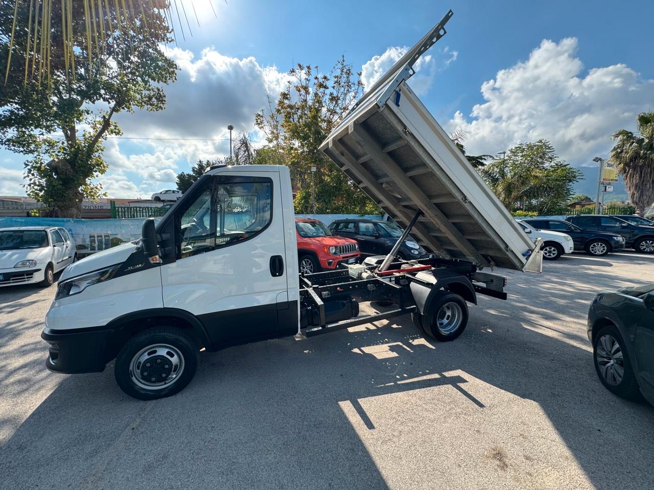 Iveco Daily 35c15 Ribaltabile (patente B)