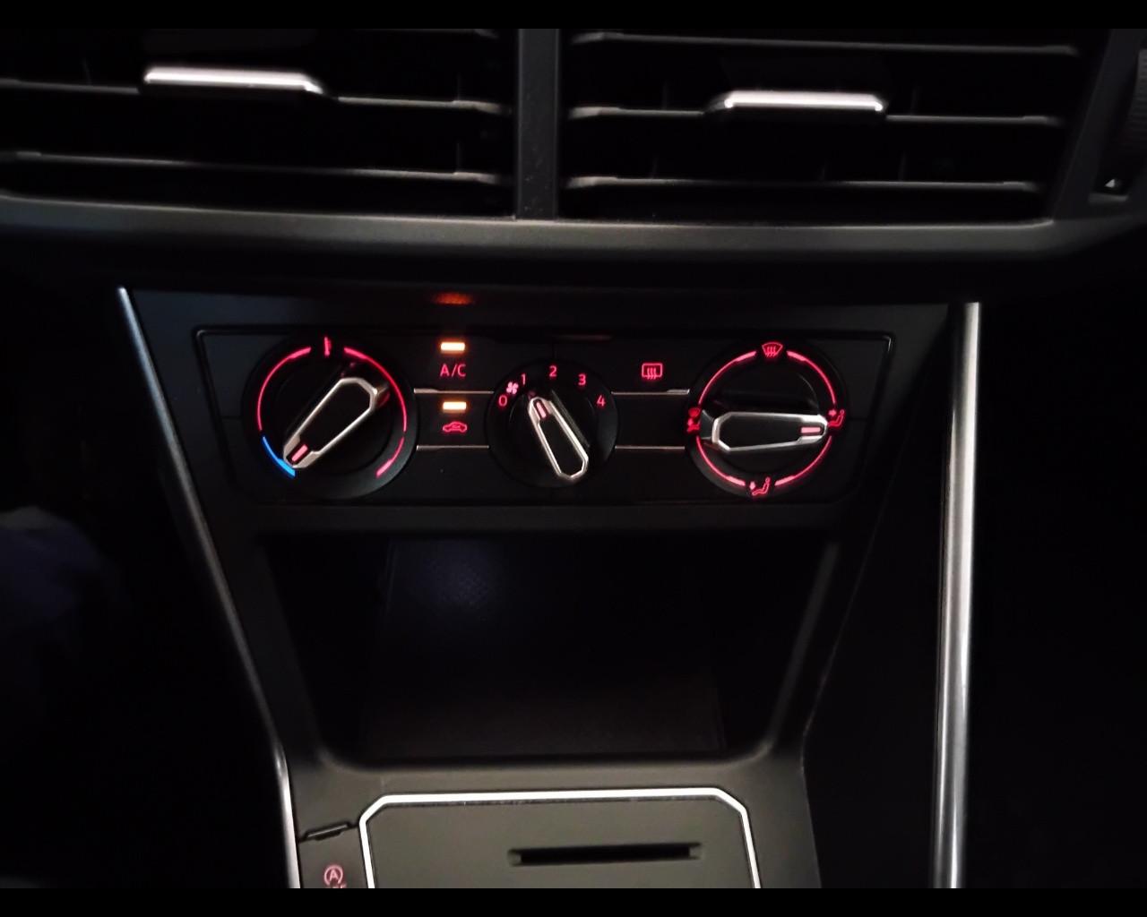 VOLKSWAGEN Polo VI 2017 - Polo 5p 1.0 tsi Highline 95cv
