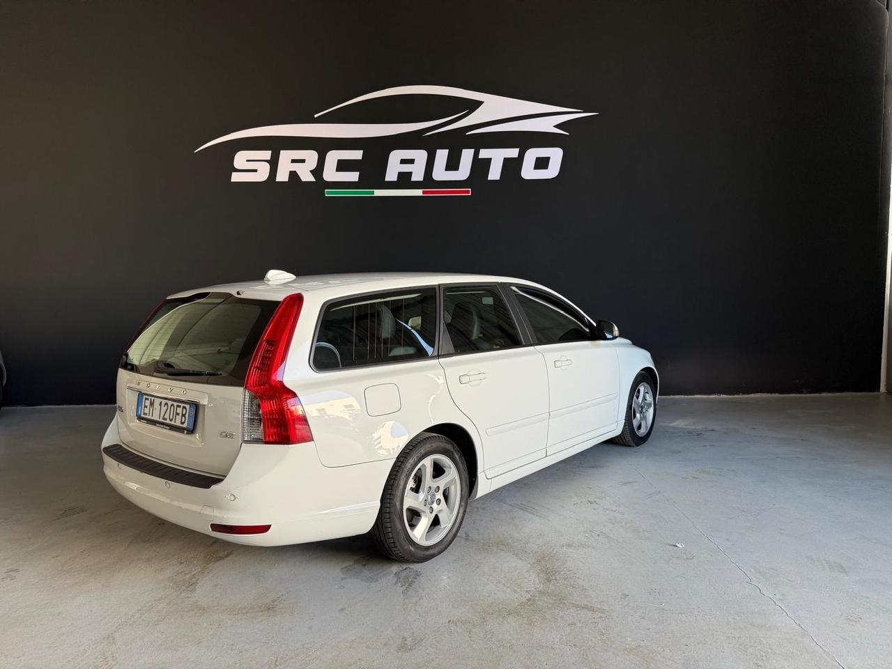 Volvo V50 D2 R-design