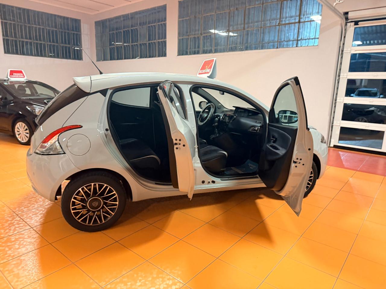 Lancia Ypsilon 1.3 MJT 16V 95 CV 5 porte S&S Mya