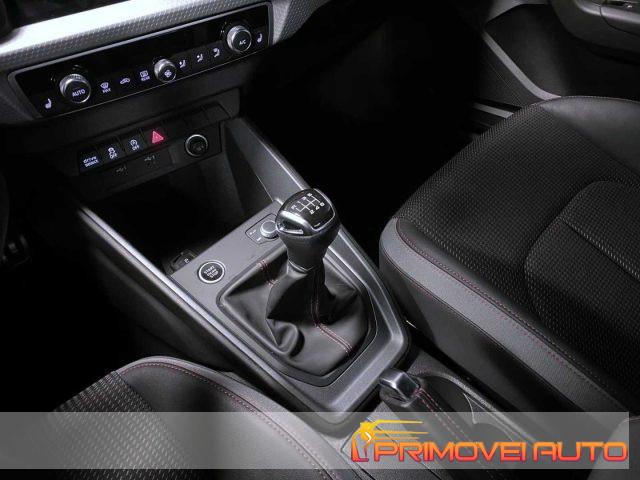 AUDI A1 citycarver 30 TFSI Pack S-Line interno