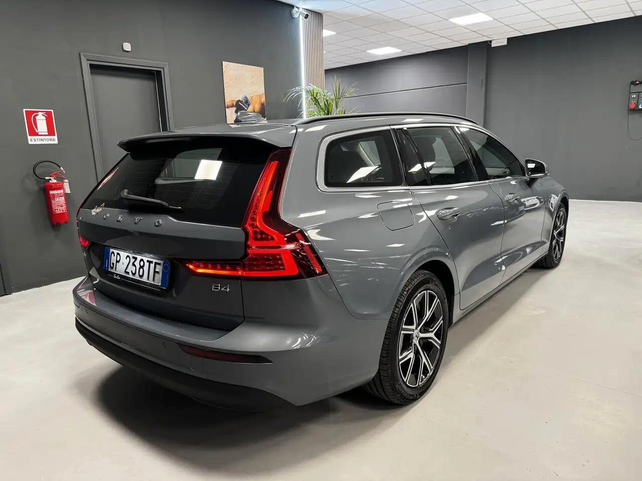 Volvo V60 B4 (d) automatico Core