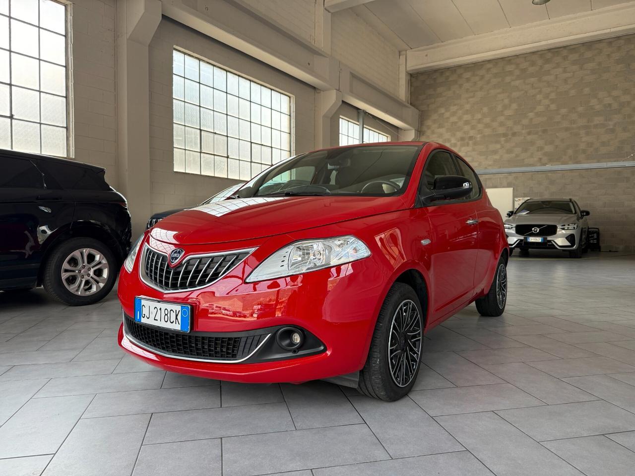 Lancia Ypsilon 1.0 FireFly 5 porte S&S Hybrid Ecochic Gold