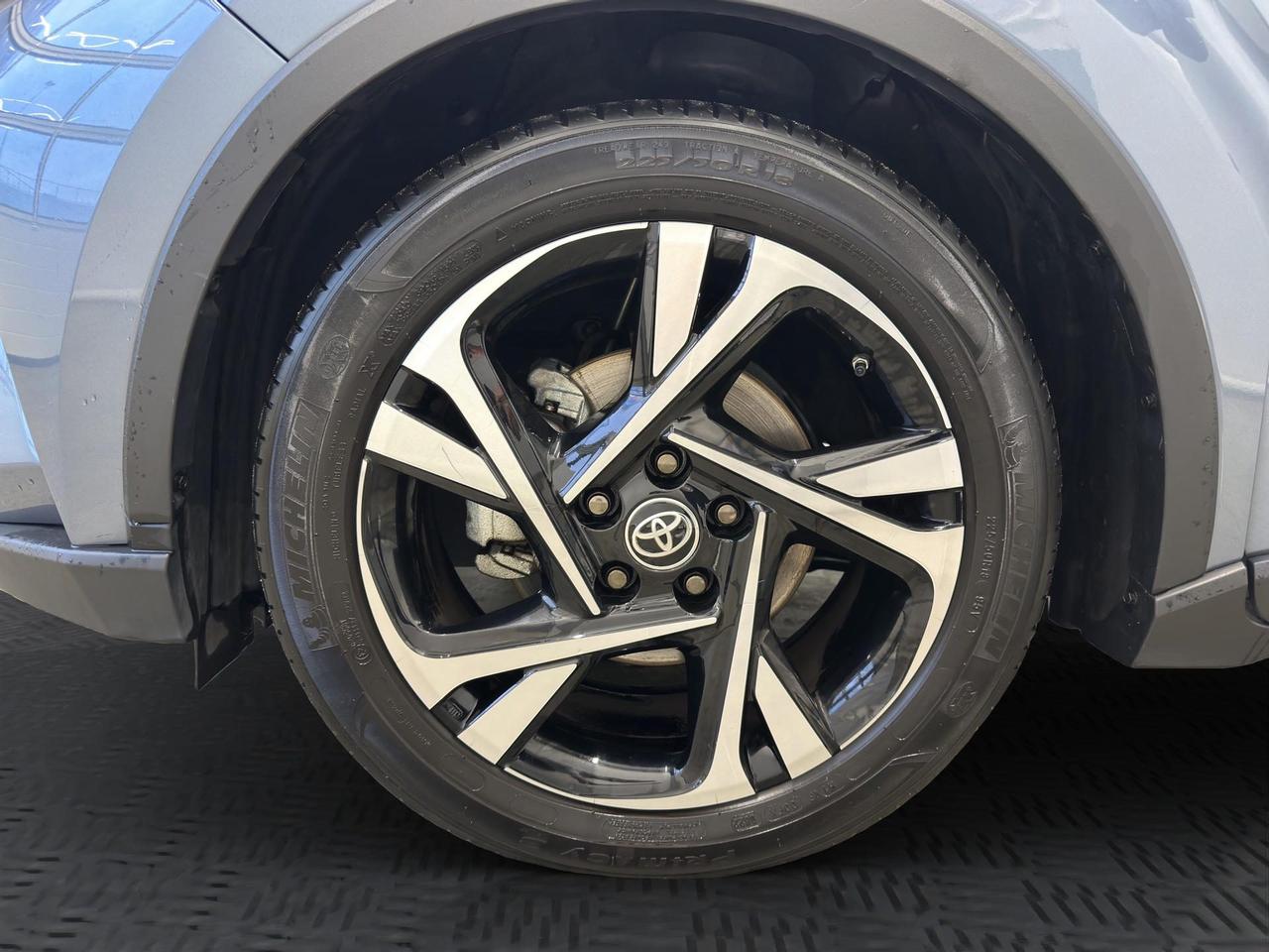 Toyota C-HR 1.8h Trend e-cvt