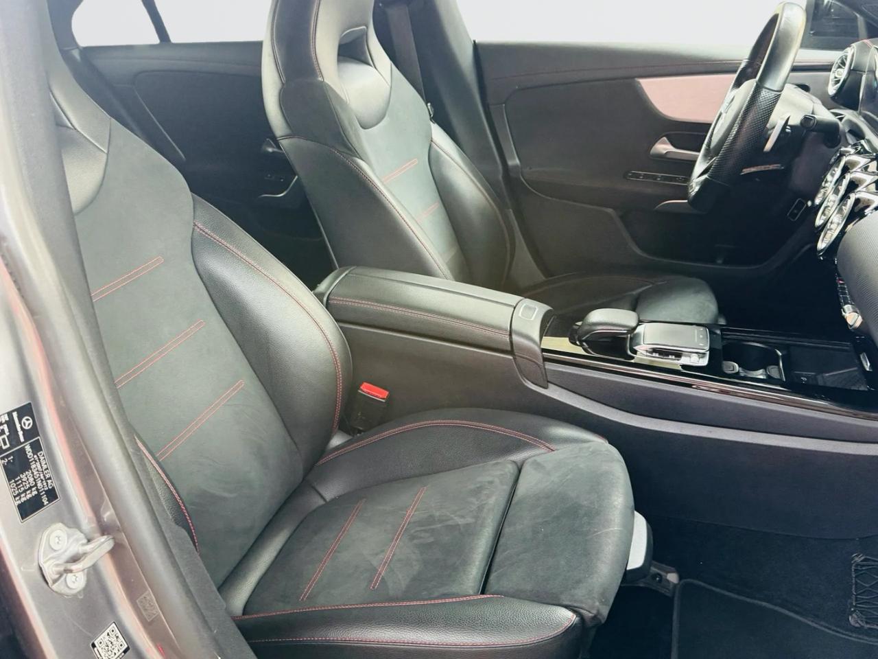Mercedes-benz CLA 220 4MATIC 190 CV*MODELLO PREMIUM*SCARICHI SPORTIVI*APERTI*