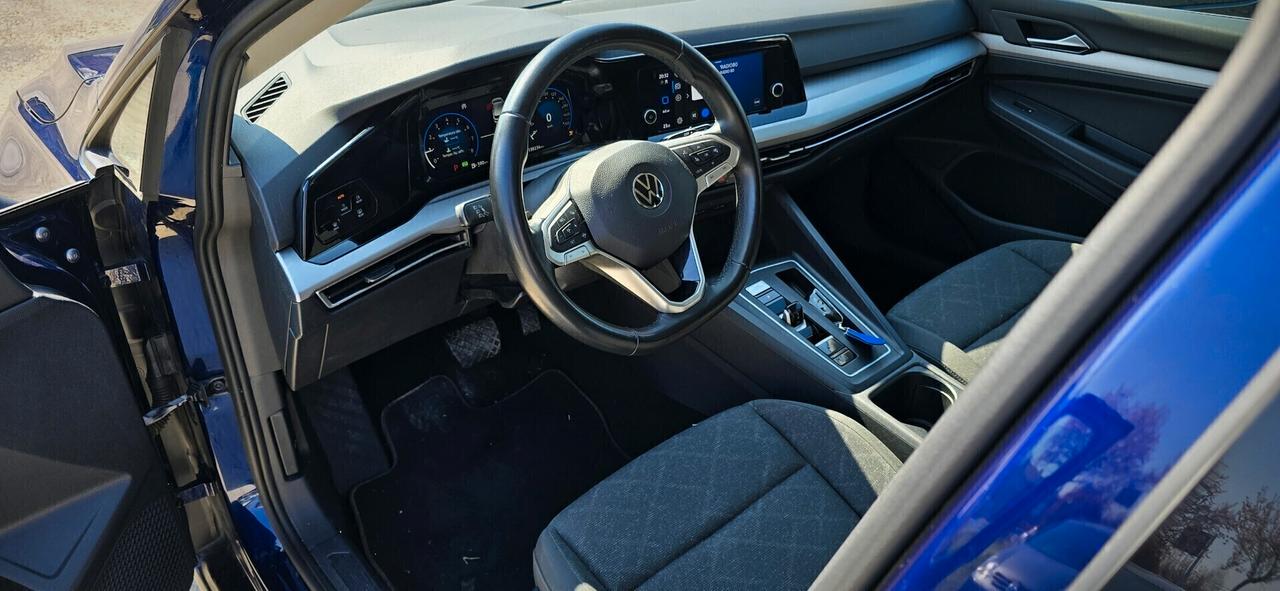 Volkswagen Golf 1.0 eTSI EVO DSG - 2021