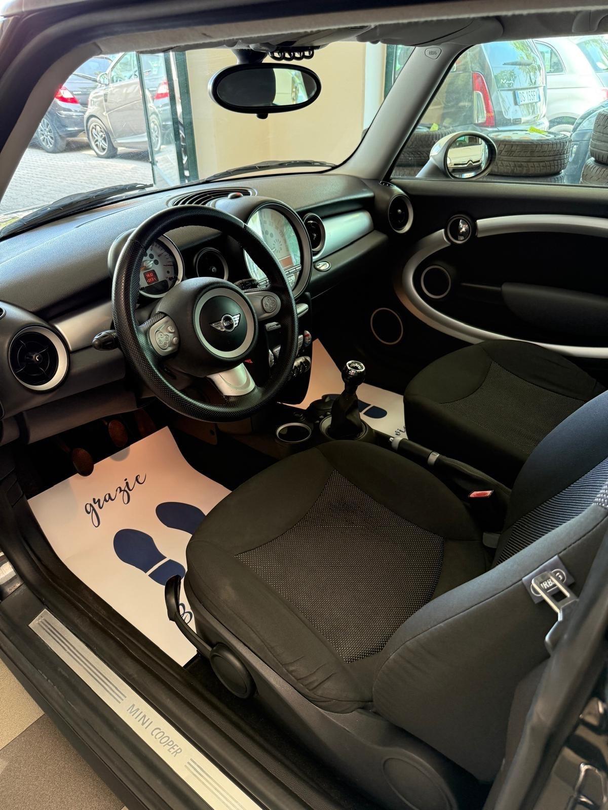 Mini Cooper 1.6 Diesel Neopatentati