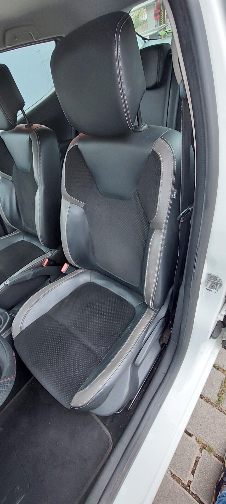 CLIO 1,5 DIESEL 90 CV DUEL NAVIGATORE LED CRUISE SENSORI X NEOPATENTATI IMPECCABILE
