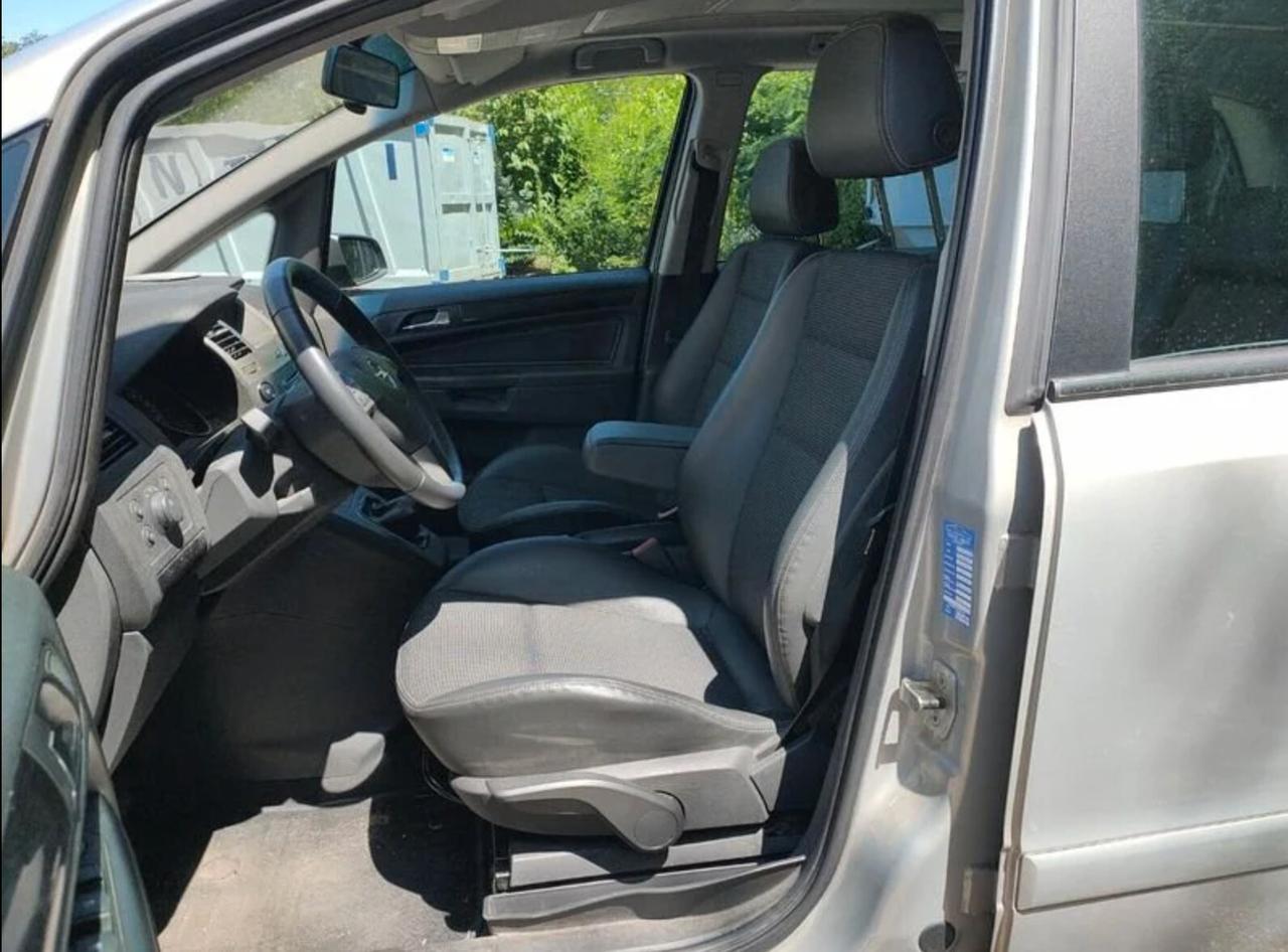 Opel Zafira 1.9 16V CDTI 150CV Cosmo