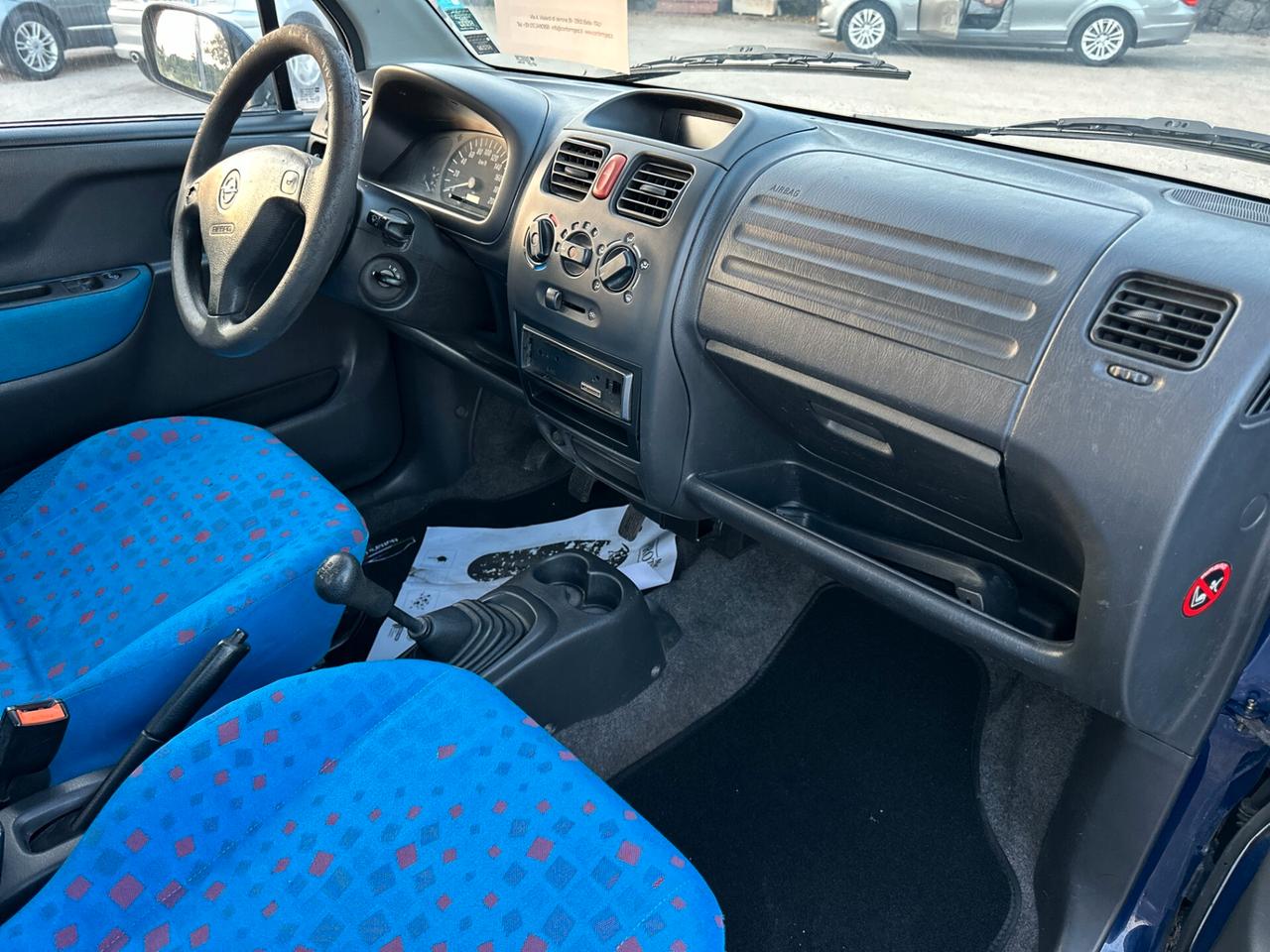 Opel Agila 1.2 16V Comfort