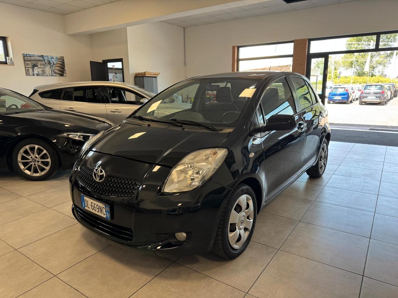 Toyota Yaris 1.3 BENZINA 5P NEOPATENTATI 2007