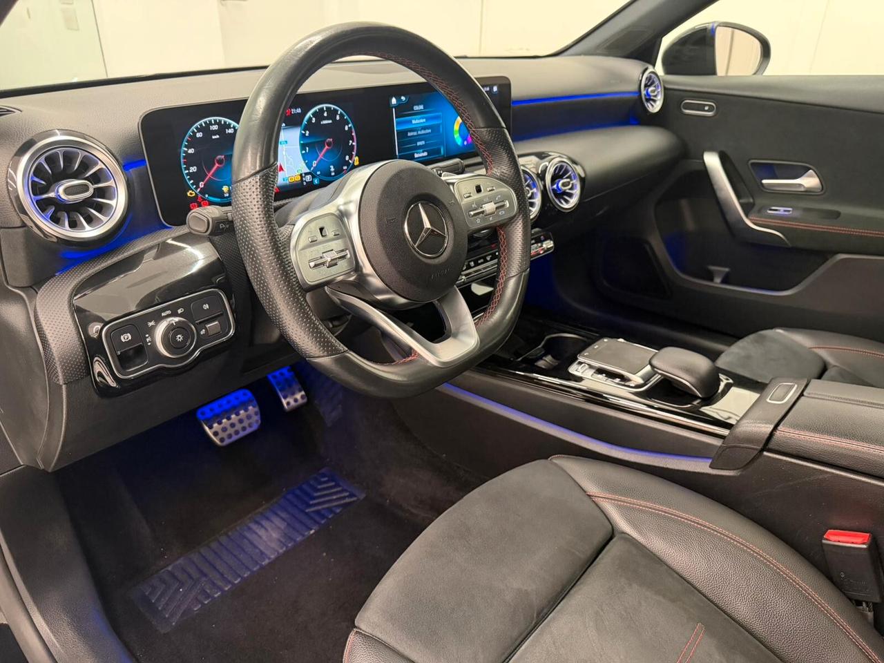 Mercedes-benz A 180 MERCEDES BENZ AMG Premium