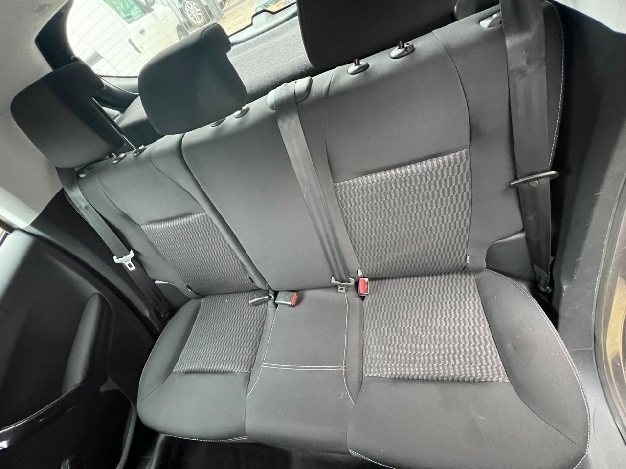 Peugeot 208 PureTech 82 Stop&Start 5 porte Signature