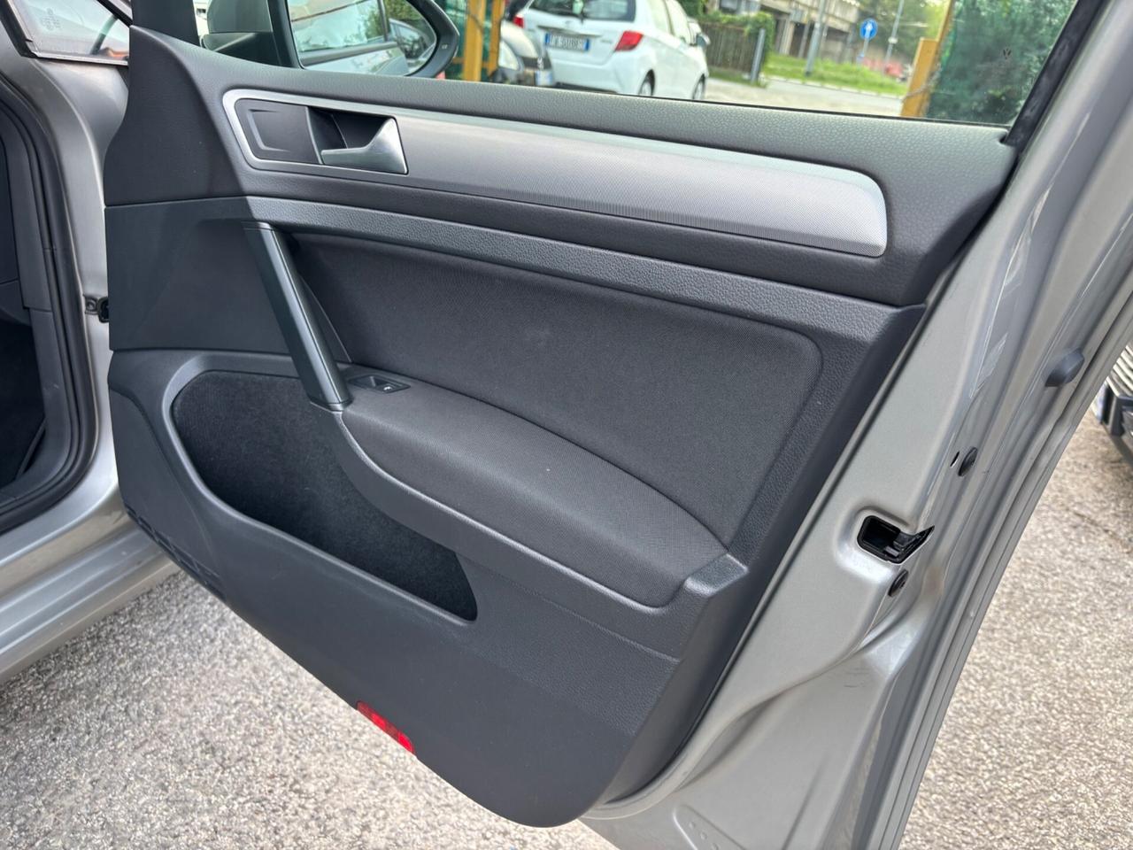 Volkswagen Golf 1.0 TSI 115 CV 5p. OK NEOPATENTATI