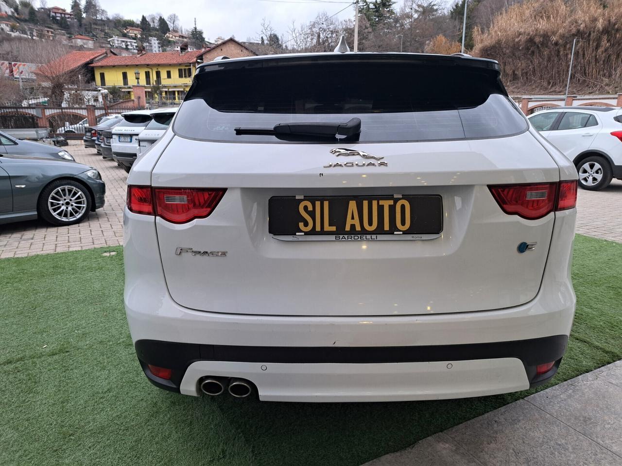 Jaguar F-Pace 2.0 D 163 CV Portfolio