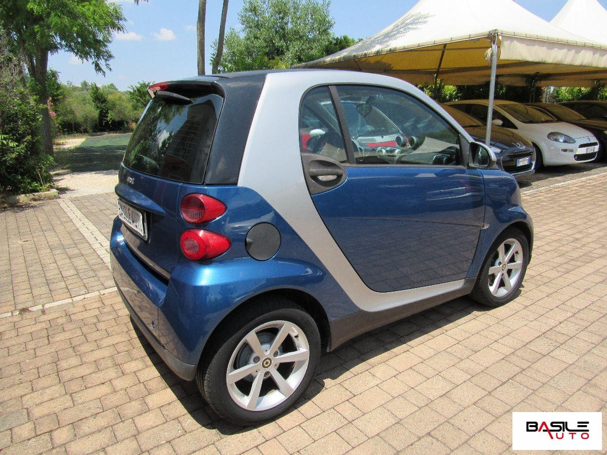 SMART - Fortwo - 1000 52 kW MHD coupé passion